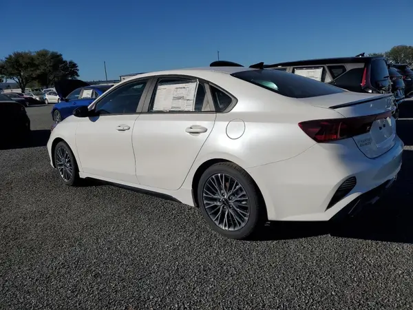 3KPF54AD0RE818661 2024 KIA FORTE - Image 2