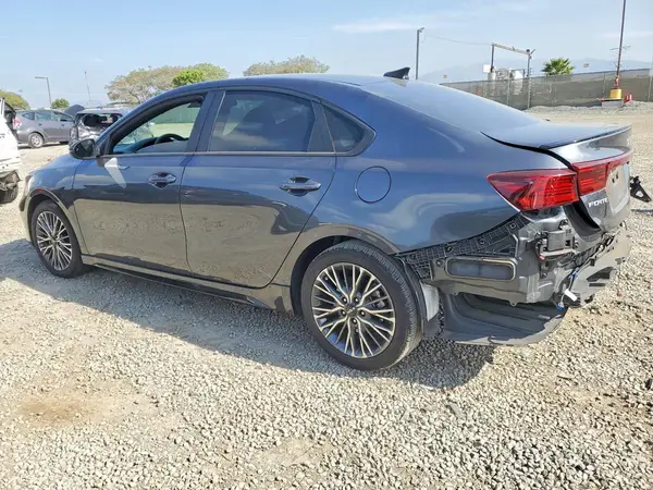 3KPF54AD0RE822421 2024 KIA FORTE - Image 2