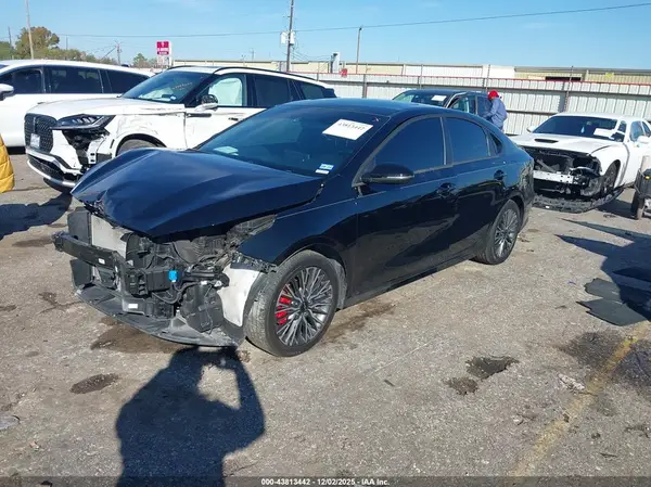 3KPF54AD0RE822953 2024 KIA FORTE - Image 2