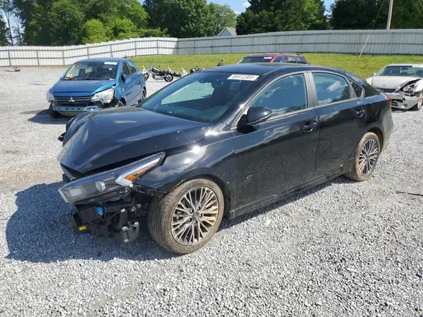 3KPF54AD0RE829644 2024 KIA FORTE - Image 1