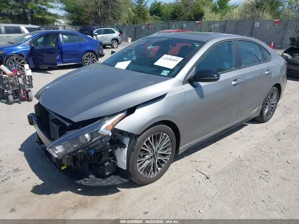 3KPF54AD0RE830843 2024 KIA FORTE - Image 2
