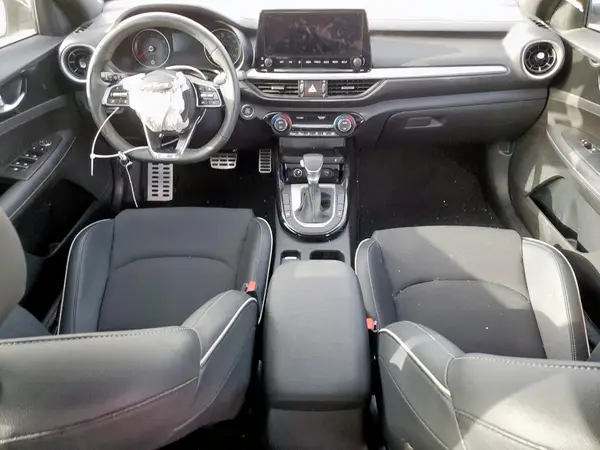 3KPF54AD0RE839803 2024 KIA FORTE - Image 8