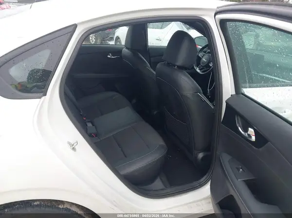 3KPF54AD0RE840210 2024 KIA FORTE - Image 8