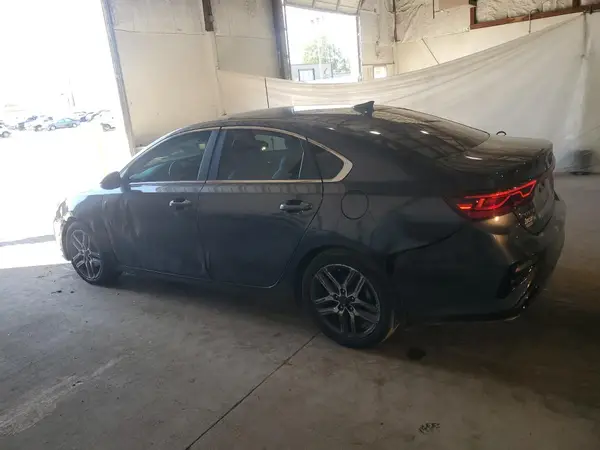 3KPF54AD1KE037749 2019 KIA FORTE - Image 2