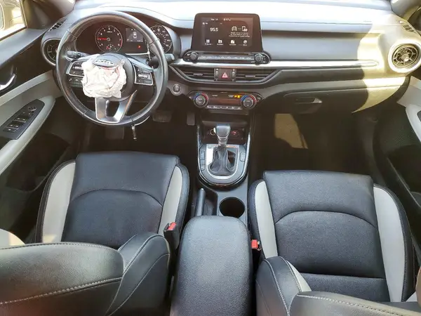3KPF54AD1KE055426 2019 KIA FORTE - Image 8