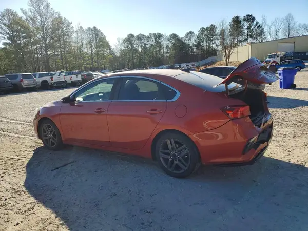 3KPF54AD1KE068144 2019 KIA FORTE - Image 2