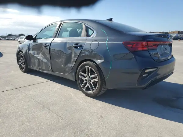 3KPF54AD1KE096235 2019 KIA FORTE - Image 2