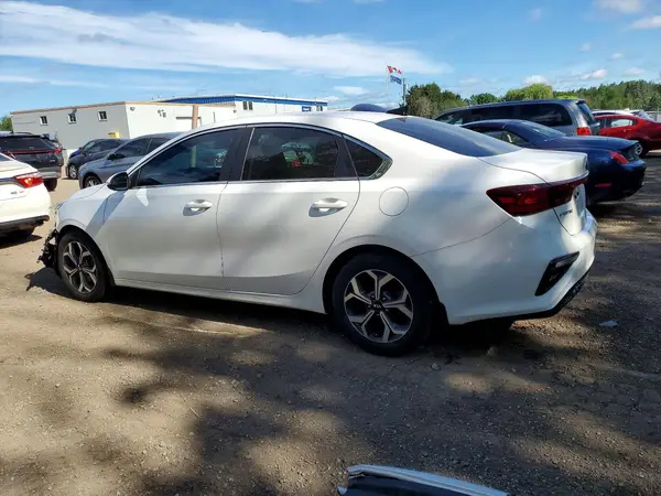 3KPF54AD1KE101014 2019 KIA FORTE - Image 2