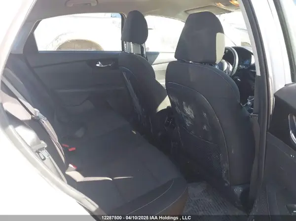 3KPF54AD1KE101210 2019 KIA FORTE - Image 8
