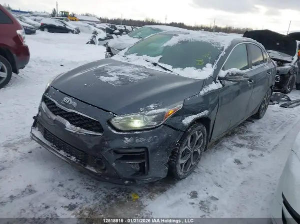 3KPF54AD1KE101238 2019 KIA FORTE - Image 2