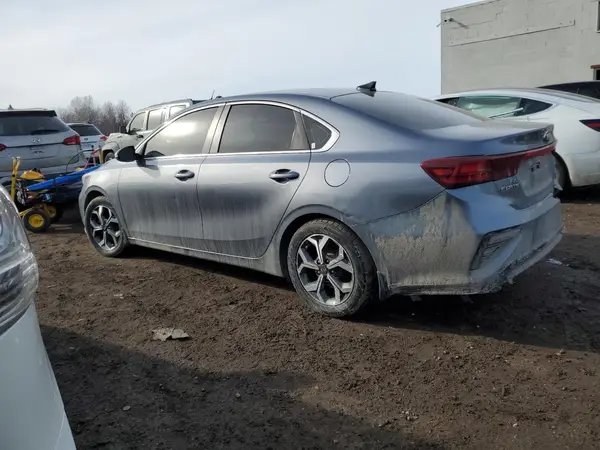 3KPF54AD1KE129332 2019 KIA FORTE - Image 2