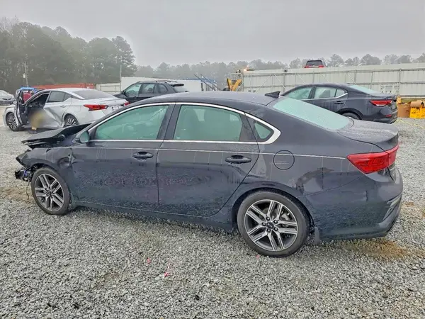 3KPF54AD1ME313253 2021 KIA FORTE - Image 2