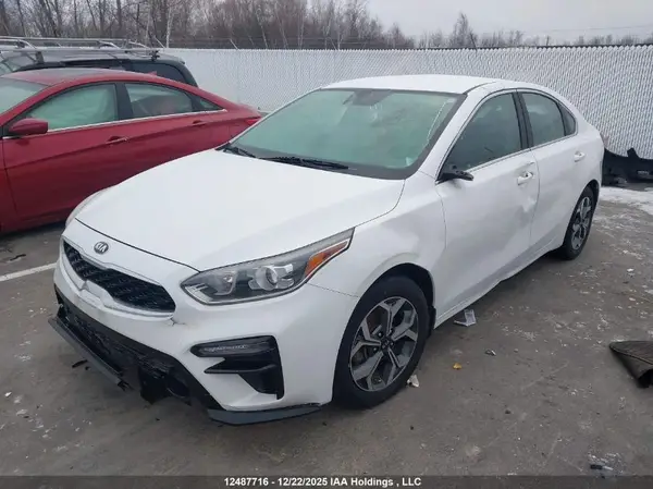 3KPF54AD1ME370469 2021 KIA FORTE - Image 2