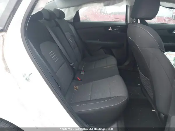3KPF54AD1ME370469 2021 KIA FORTE - Image 8