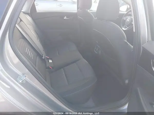 3KPF54AD1ME380404 2021 KIA FORTE - Image 8