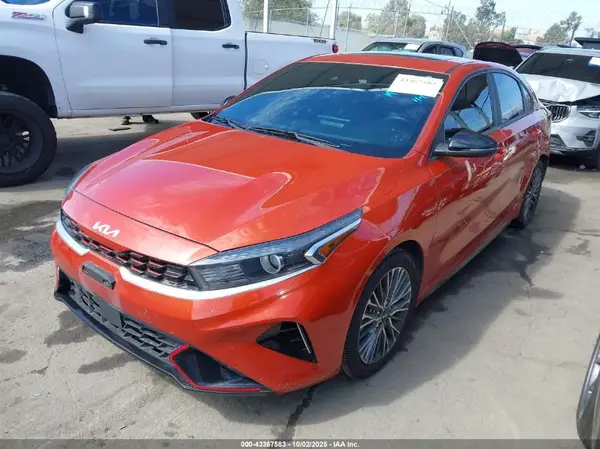 3KPF54AD1NE419252 2022 KIA FORTE - Image 2