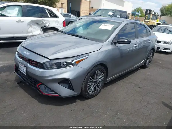 3KPF54AD1NE424077 2022 KIA FORTE - Image 2