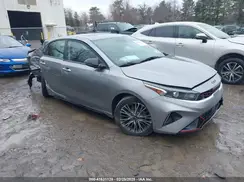 3KPF54AD1NE425424 2022 KIA FORTE