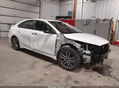 3KPF54AD1NE426590 2022 KIA FORTE