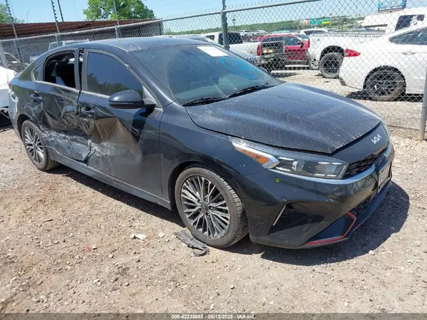 3KPF54AD1NE439243 2022 KIA FORTE - Image 1