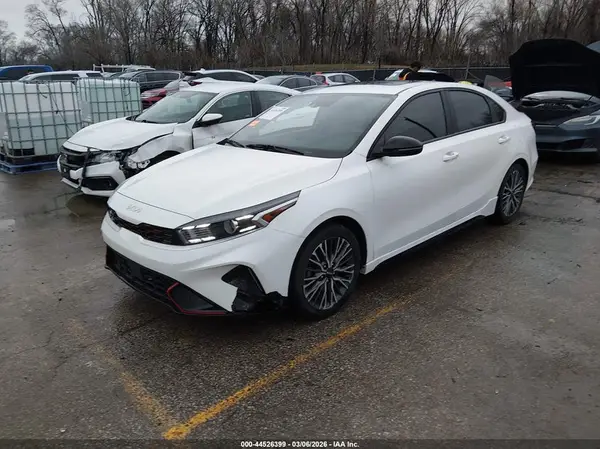 3KPF54AD1NE439422 2022 KIA FORTE - Image 2