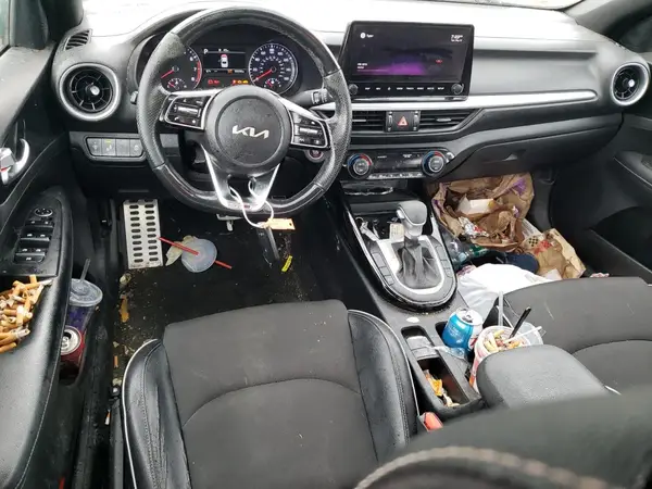 3KPF54AD1NE440909 2022 KIA FORTE - Image 8