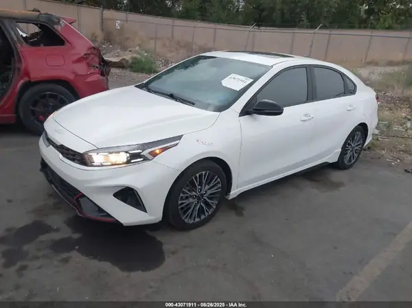 3KPF54AD1NE452199 2022 KIA FORTE - Image 2