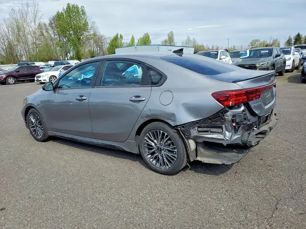 3KPF54AD1NE453465 2022 KIA FORTE - Image 2