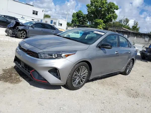 3KPF54AD1NE454390 2022 KIA FORTE - Image 1