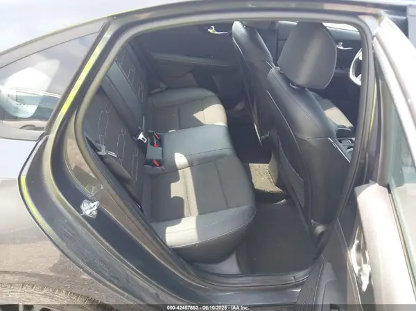 3KPF54AD1NE459296 2022 KIA FORTE - Image 8