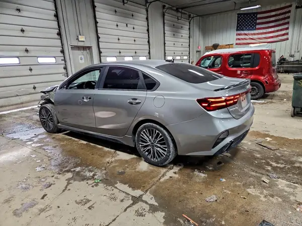 3KPF54AD1NE474574 2022 KIA FORTE - Image 2