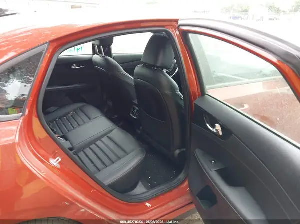 3KPF54AD1NE475904 2022 KIA FORTE - Image 8