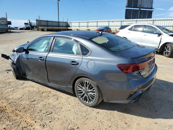 3KPF54AD1NE480830 2022 KIA FORTE - Image 2