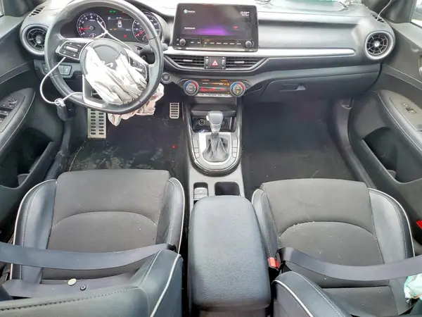 3KPF54AD1NE481749 2022 KIA FORTE - Image 8