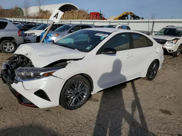3KPF54AD1NE481797 2022 KIA FORTE - Image 1