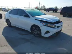 3KPF54AD1NE483596 2022 KIA FORTE