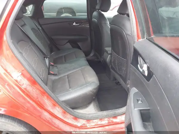 3KPF54AD1NE489916 2022 KIA FORTE - Image 8