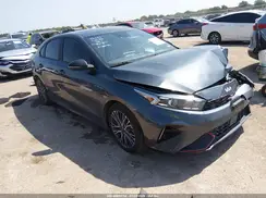 3KPF54AD1NE492962 2022 KIA FORTE