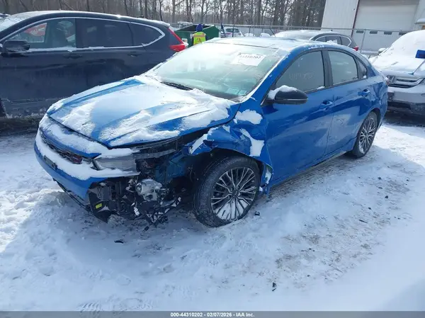 3KPF54AD1NE493187 2022 KIA FORTE - Image 2