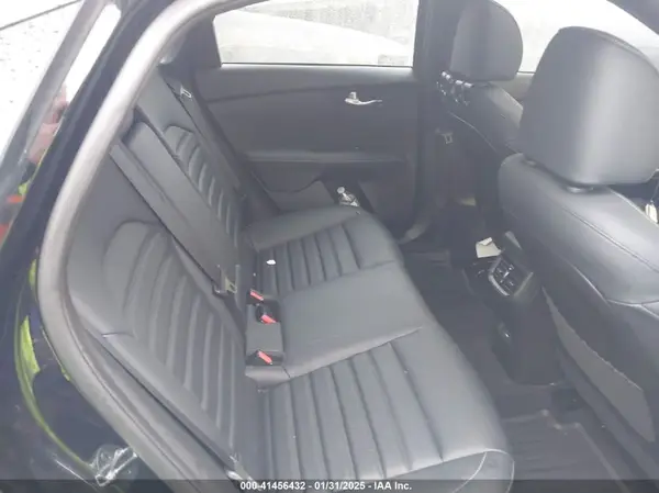 3KPF54AD1NE505760 2022 KIA FORTE - Image 8