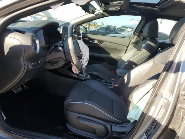 2023 KIA FORTE auction photo 7