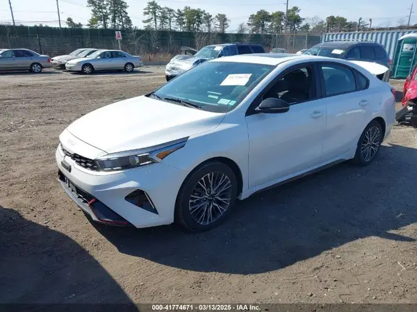 3KPF54AD1PE522206 2023 KIA FORTE - Image 2