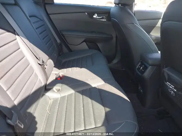 3KPF54AD1PE522206 2023 KIA FORTE - Image 8