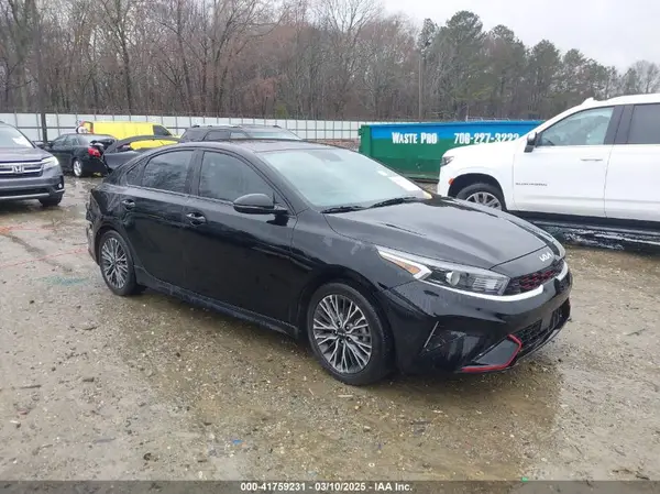 3KPF54AD1PE524635 2023 KIA FORTE - Image 1