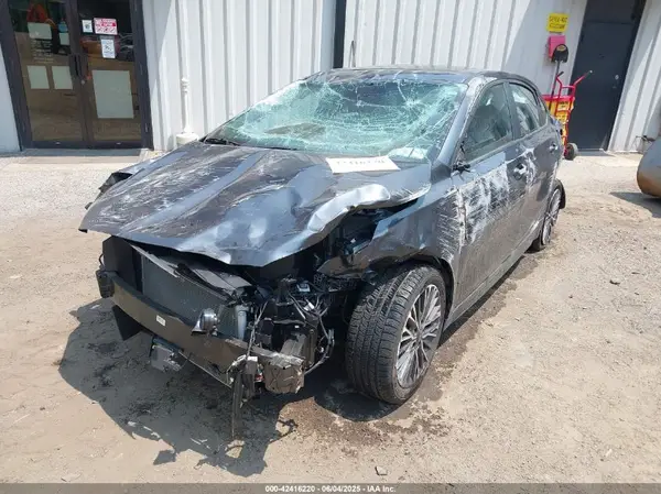 3KPF54AD1PE529351 2023 KIA FORTE - Image 2