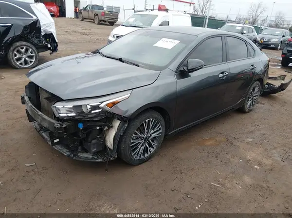 3KPF54AD1PE529933 2023 KIA FORTE - Image 2