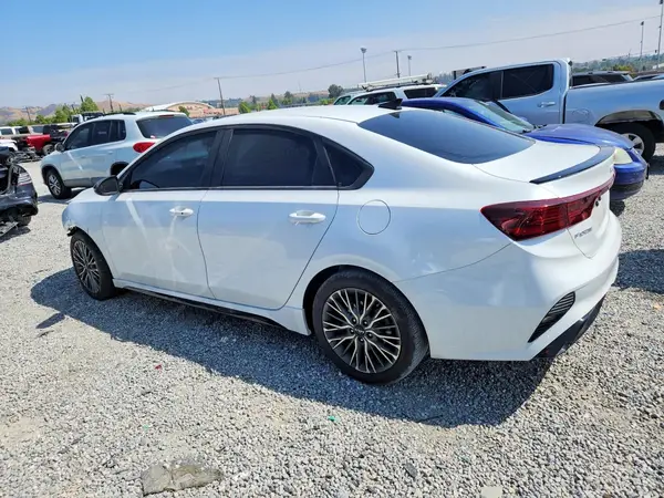3KPF54AD1PE536784 2023 KIA FORTE - Image 2