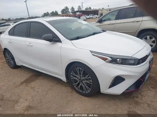 3KPF54AD1PE539359 2023 KIA FORTE - Image 1