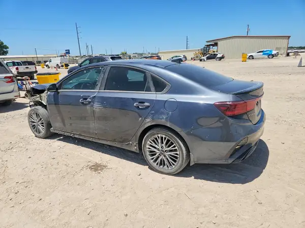 3KPF54AD1PE559031 2023 KIA FORTE - Image 2