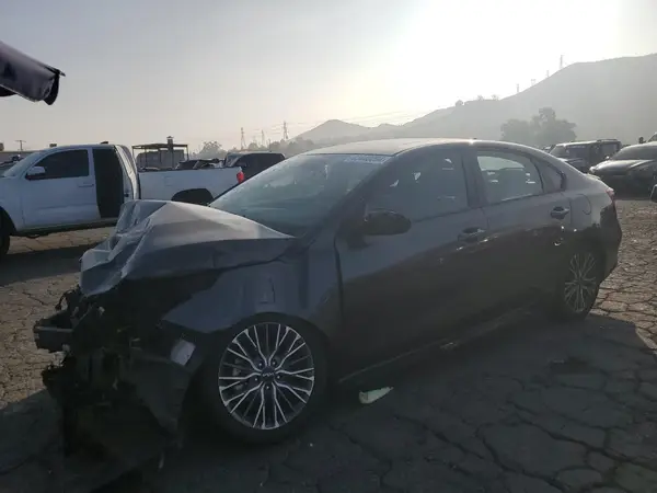 3KPF54AD1PE560535 2023 KIA FORTE - Image 1